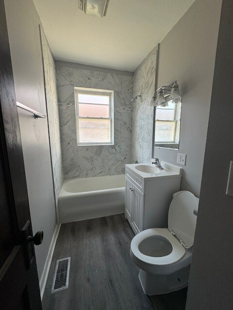 Foto del edificio - 1745 W 89th St