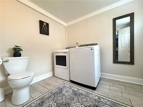 Building Photo - 124 Curtis Pl