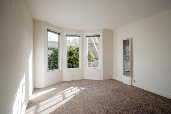 Building Photo - 1 bedroom in San Francisco CA 94123