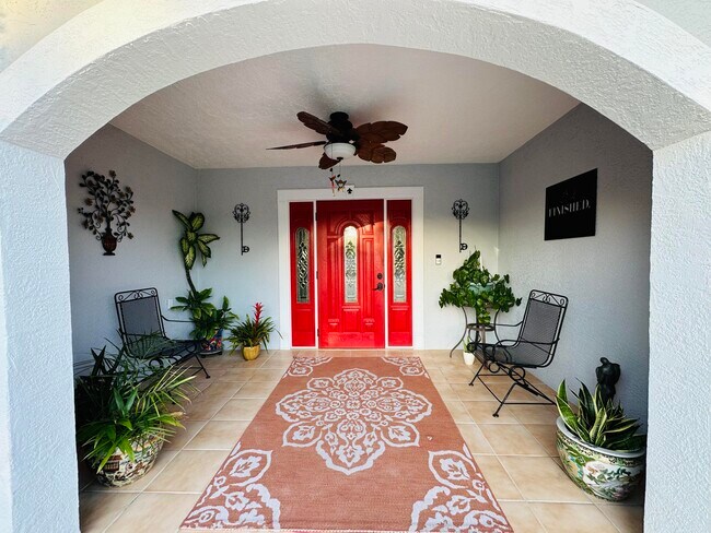 Building Photo - 980 Caribbean Dr