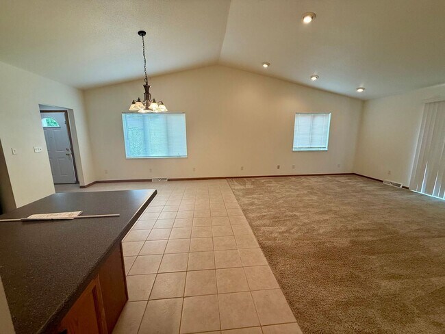 Foto del edificio - 149913-149913 Wineberry Ln