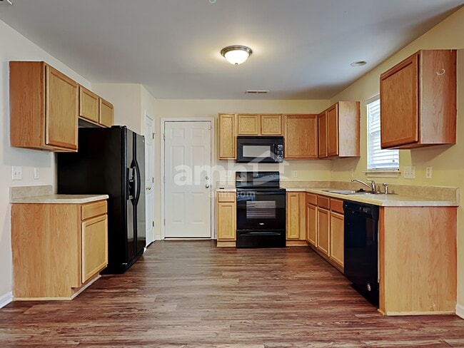 Foto del edificio - 3005 Quail Oaks Dr