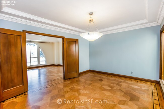 Building Photo - 1430 Alemany Blvd