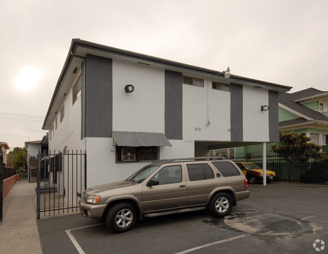 Building Photo - 2636 La Salle Ave