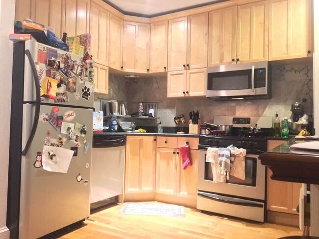 Photo - Brookline 4Bed Near B, C, D Lines! Apartment