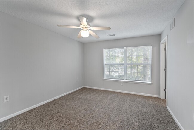 Foto del edificio - Palms on Ashley River Apartments