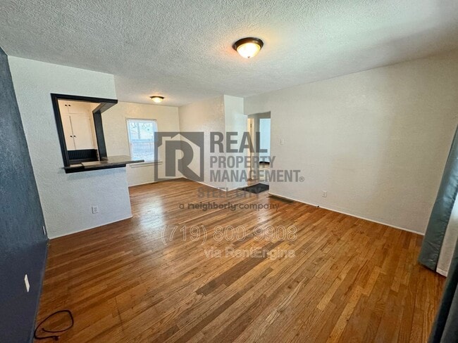 Building Photo - 812 Jackson St