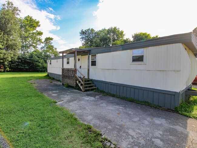 Foto del edificio - Move-In Ready • Water & Lawn Care Included!