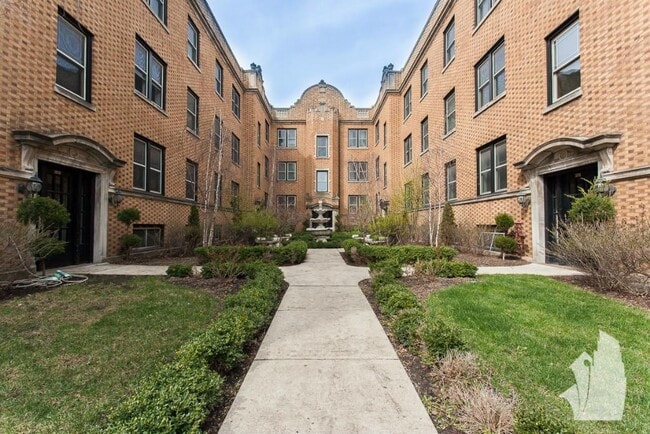 Building Photo - 3820 N Sheffield Ave