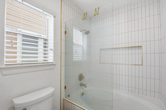 Building Photo - 1714 W Webster St