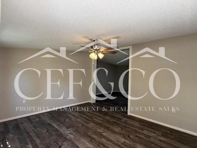 Building Photo - Large 4 bedroom 2 bathroom home now available in Cowpens!