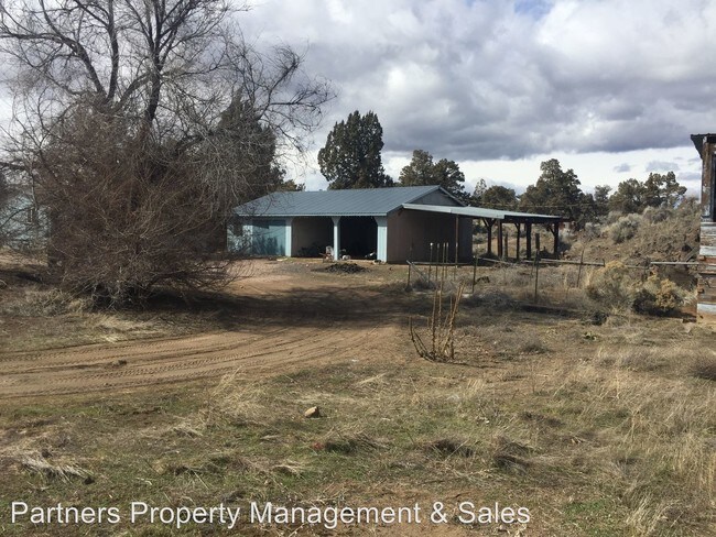 Building Photo - 4826 S Highway 97