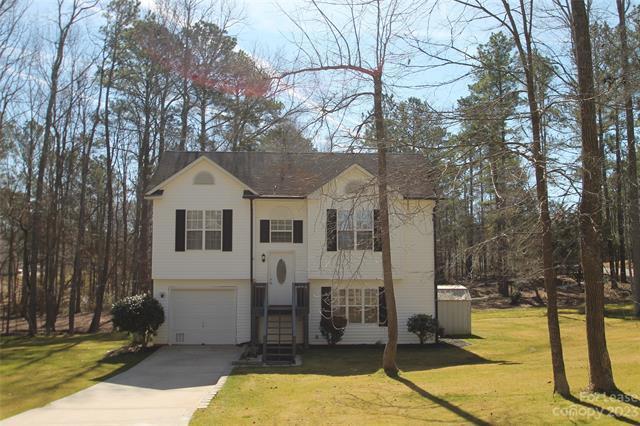 Building Photo - 2322 Greenway Dr