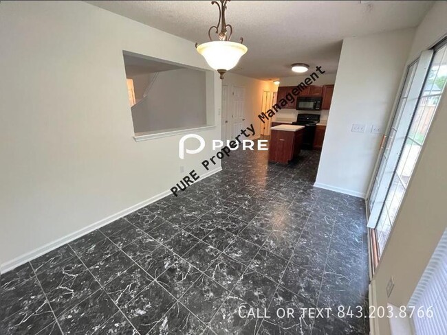 Building Photo - 5106 Torrey Ln