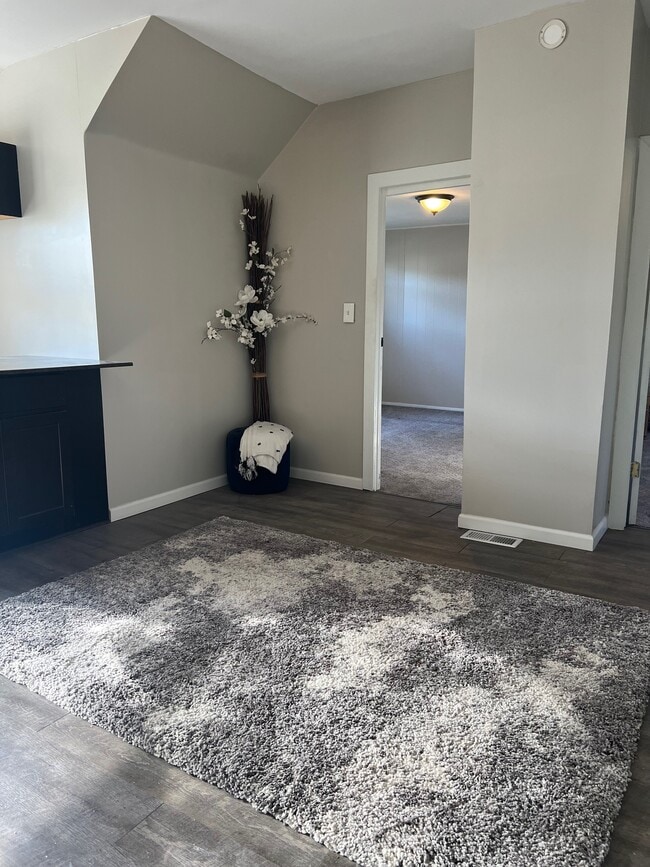 Foto del edificio - 629 Clinton St