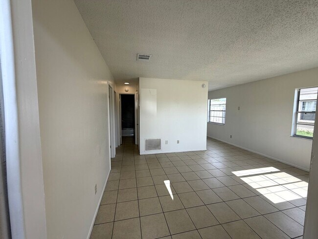 Foto del edificio - 4026-4028 61st Street West