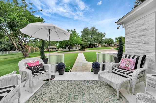 Foto del edificio - 3413 Westcliff Rd S