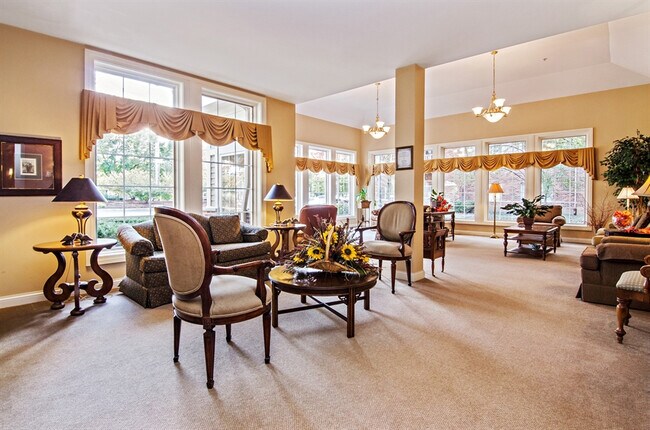 Foto del edificio - 605 Barrington Ave