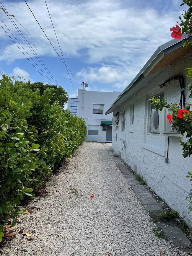 Foto del edificio - 550 NW 30th St