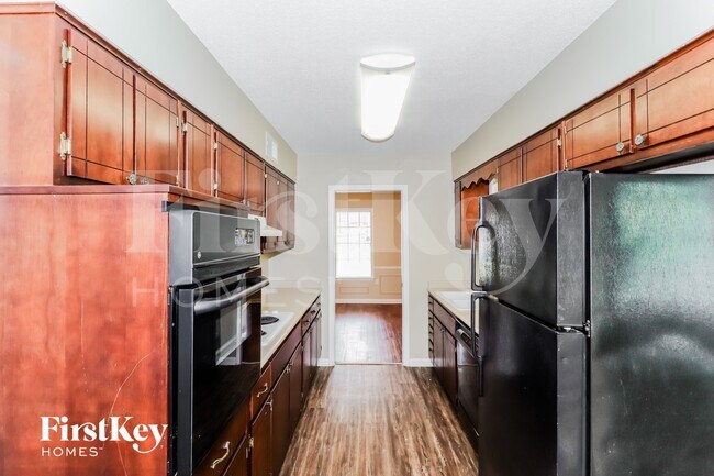 Foto del edificio - 5373 Banbury Ave
