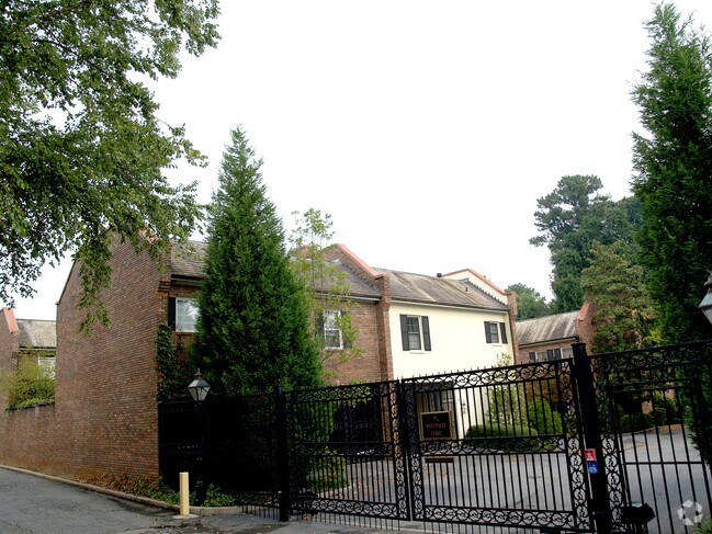 Foto del edificio - Habersham Apartments