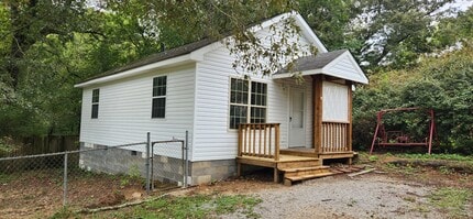 Building Photo - 103 Schmitt Ln