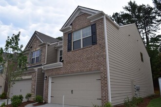 Building Photo - 631 Justins Pl Ln
