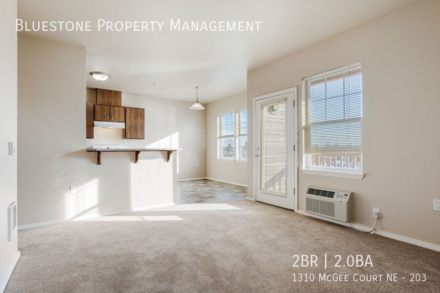 Foto principal - 1310 Mcgee Ct NE