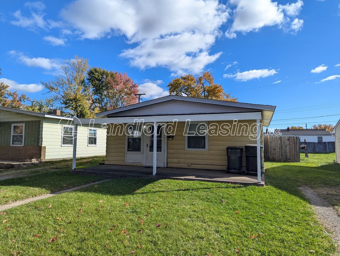 Foto principal - Classic Ranch Home with Fenced Yard in Ely...