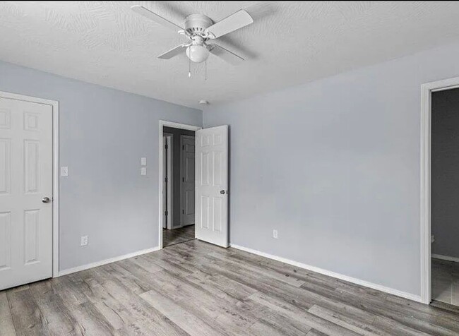 Building Photo - Beautiful 3 bedroom 1.5 bath home!