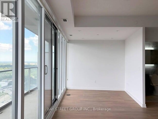 Building Photo - 115-3115 McMahon Dr
