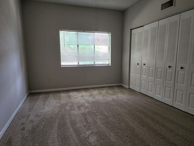 Foto del edificio - Move in Ready One Bedroom Condo with Resort-Style Amenities