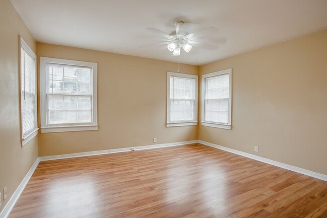 Foto del edificio - Pre Leasing for fall 2026! 3/2 in Tech Terrace