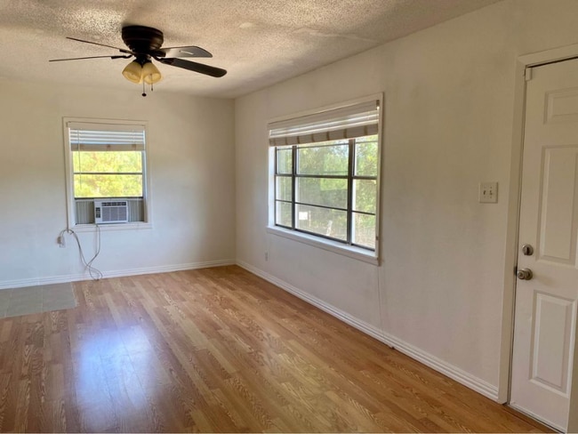 Building Photo - 157 Private Rd 2007