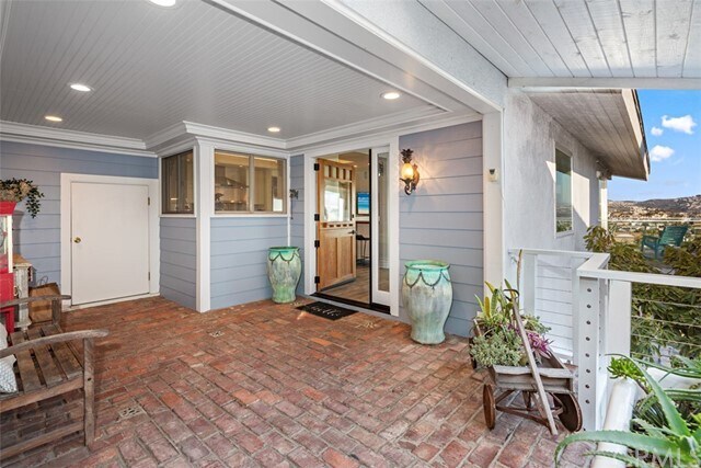 Building Photo - 33941 Granada Dr