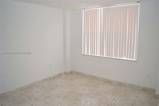 Building Photo - 15600 NW 7th Ave