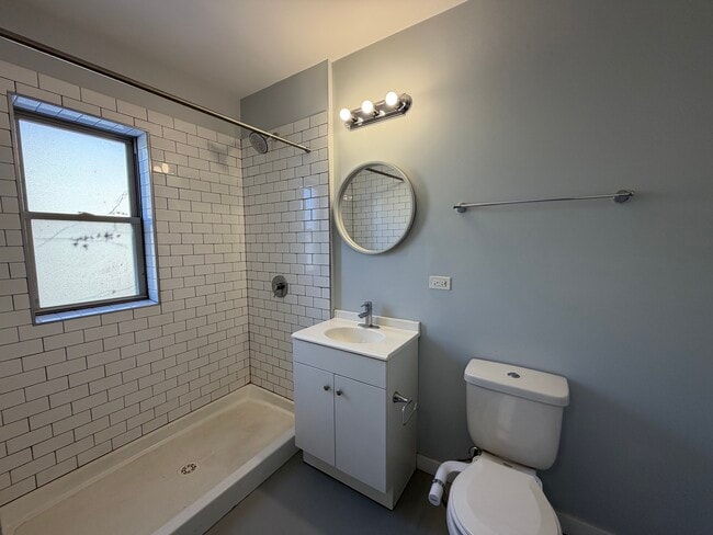 Foto del edificio - 4700 N Racine Ave