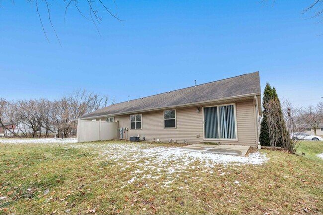 Building Photo - 1309 Rockwell Rd