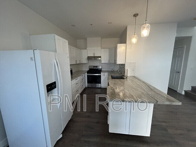 Foto del edificio - 3871 Warren Way