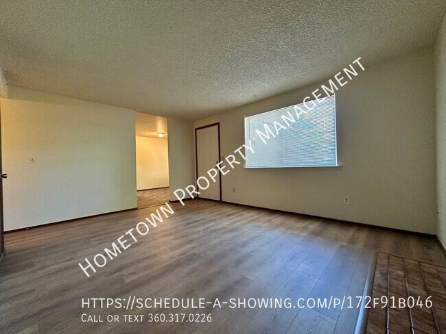 Foto del edificio - 4928 Mt Tahoma Dr SE
