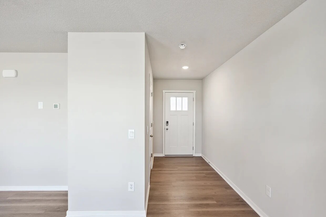Foto principal - 4746 171st St