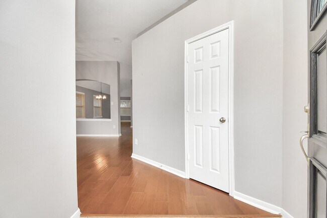 Building Photo - 17311 Elverson Oaks Dr