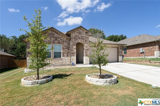 Foto del edificio - 2118 Trumans Hl