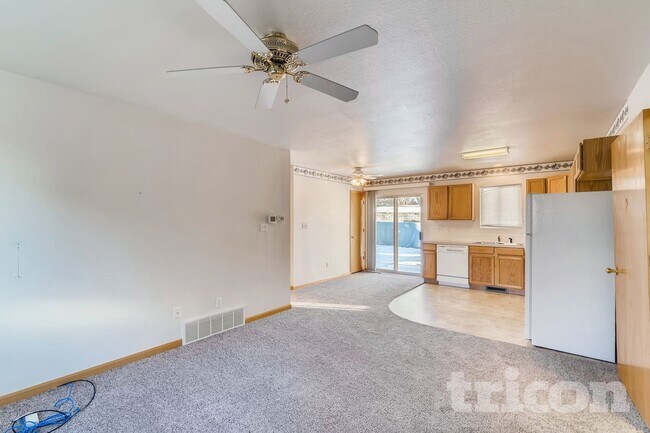 Foto del edificio - 1256 E 21st Ct
