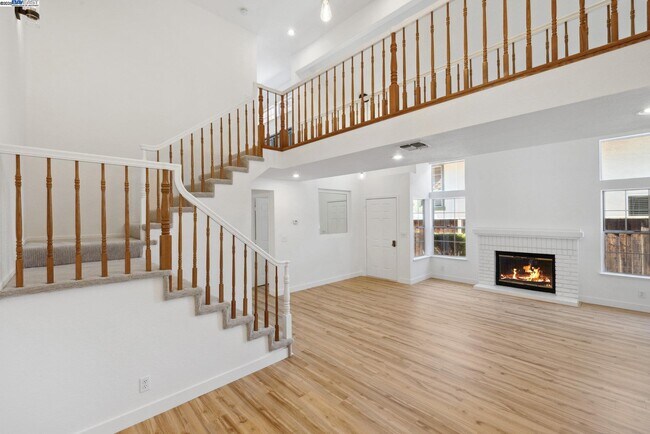 Foto del edificio - 1733 Magnolia Cir
