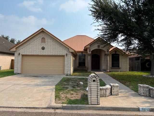 Foto del edificio - 3412 Geranium Ave