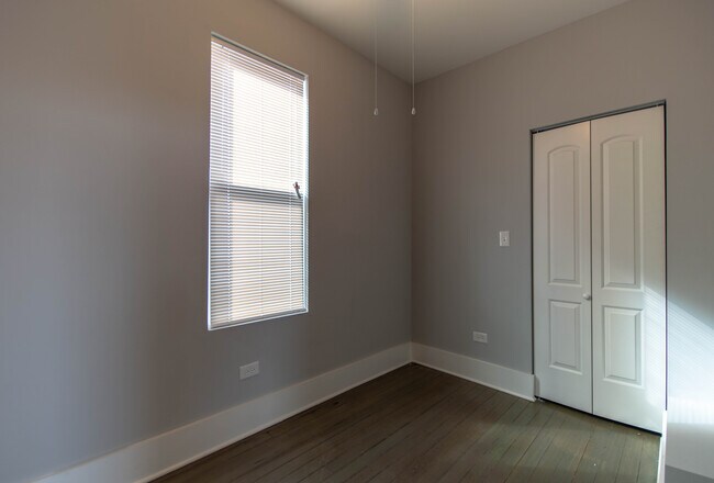 Foto del edificio - 2117 W 18th St