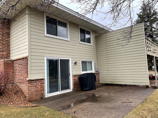 Foto del edificio - Beautifully updated Townhome in the West B...