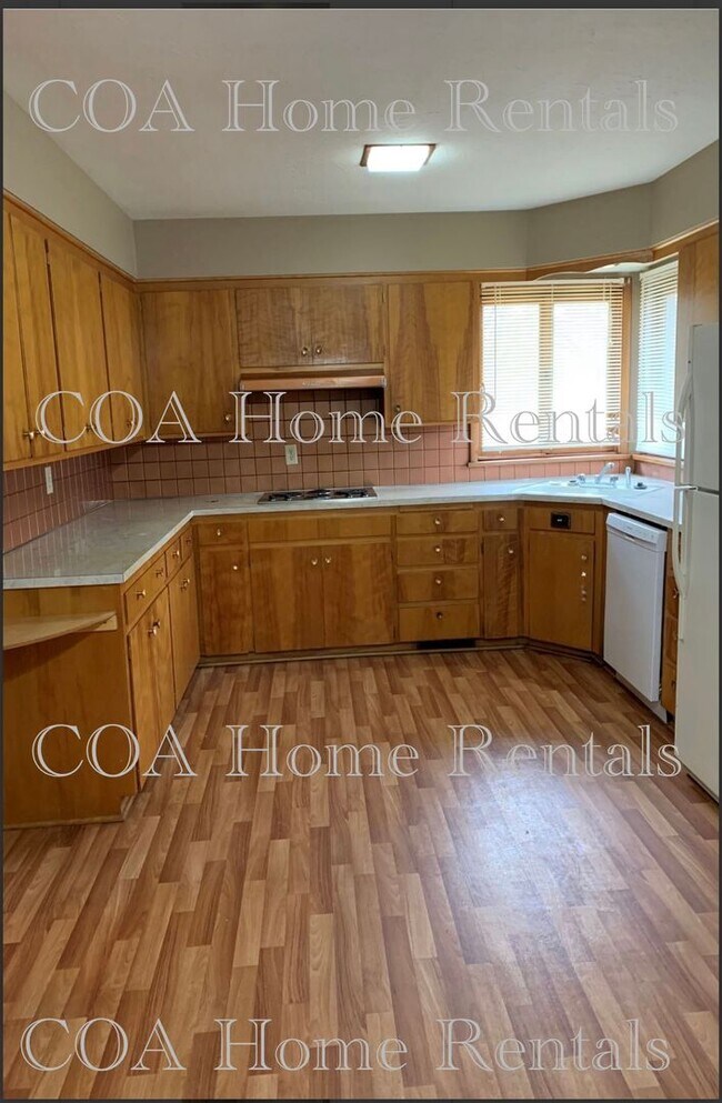 Foto del edificio - East side of Wichita