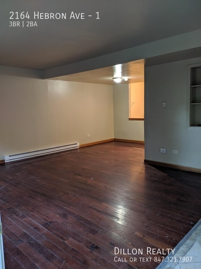 Foto del edificio - 2164 Hebron Ave